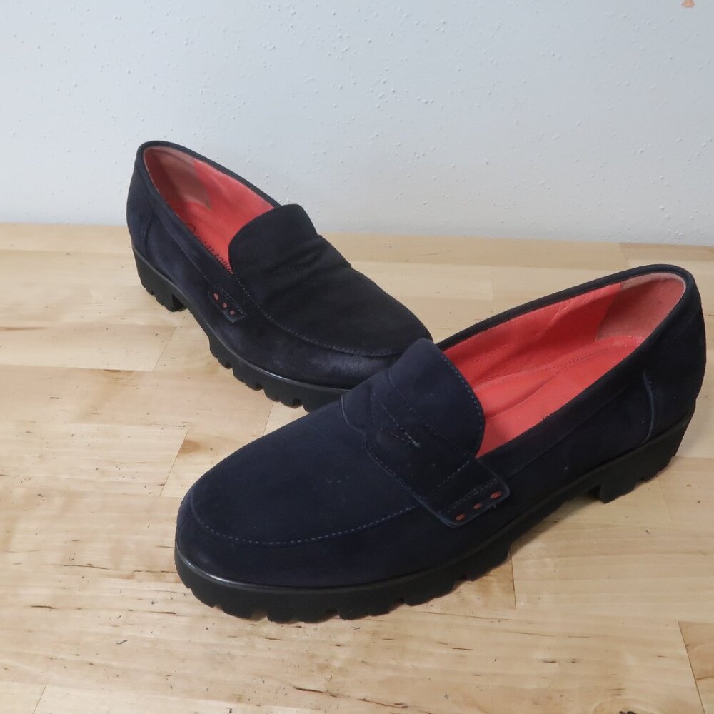 Pas de Rouge Navy and Red Loafers